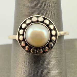 Sterling silver 925 Pearl Ring - size 9 3/4 - 10